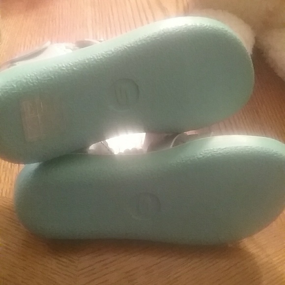 NWOT SKECHER  sandals - Picture 2 of 3